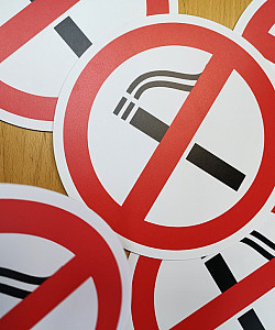 Наклеки - знак Не курить